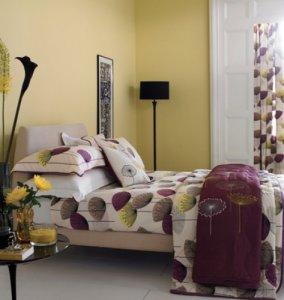 Sanderson Dandelion Clocks Damson Quilted Throw