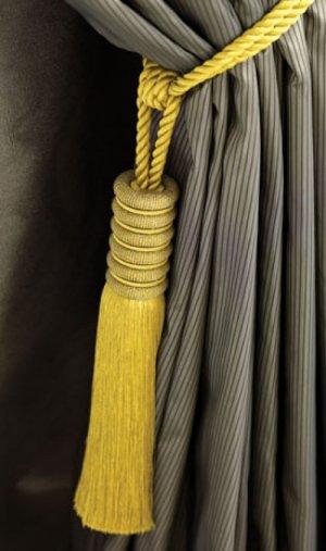 OSBORNE & LITTLE KEDIRI TASSEL TIEBACK