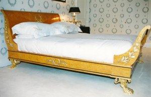 NEO-CLASSICAL EMPIRE SLEIGH BED